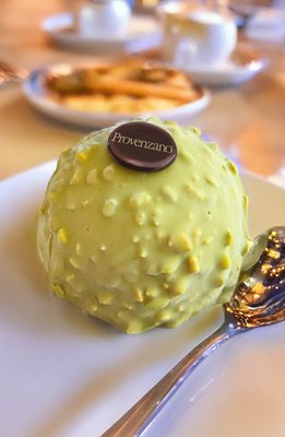 rocher pistacchio mediterraneo